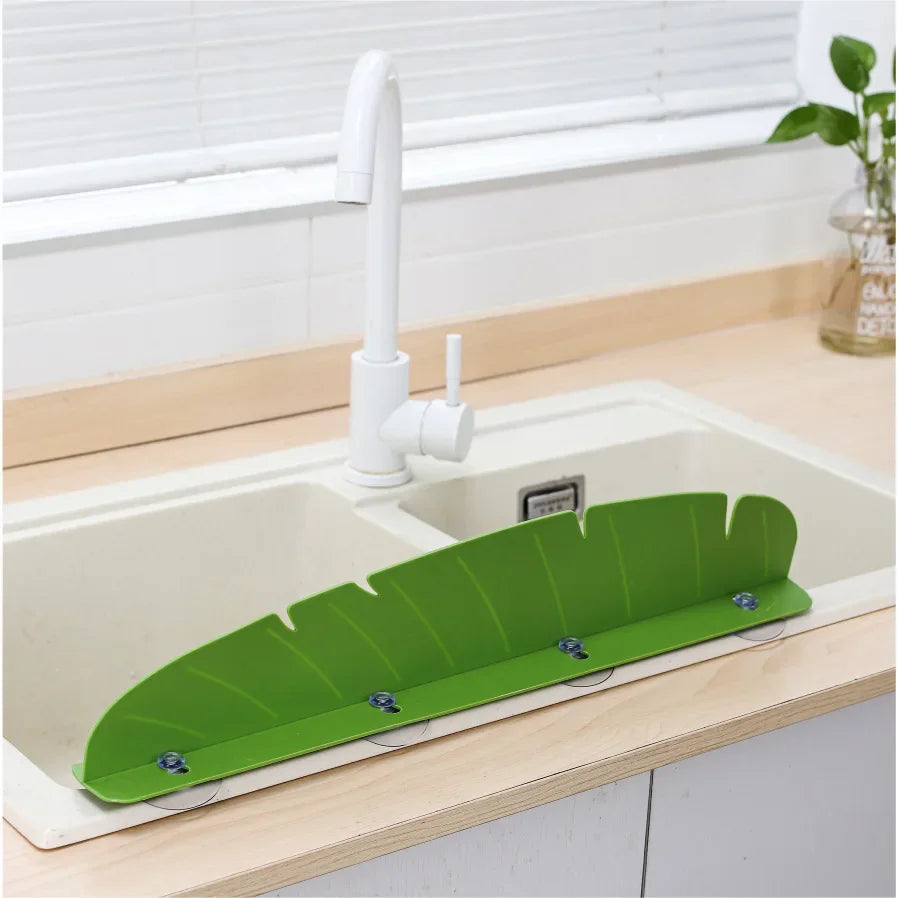 Silicone Sink Splash Guard: Waterproof and Oil-Proof Kitchen Gadget